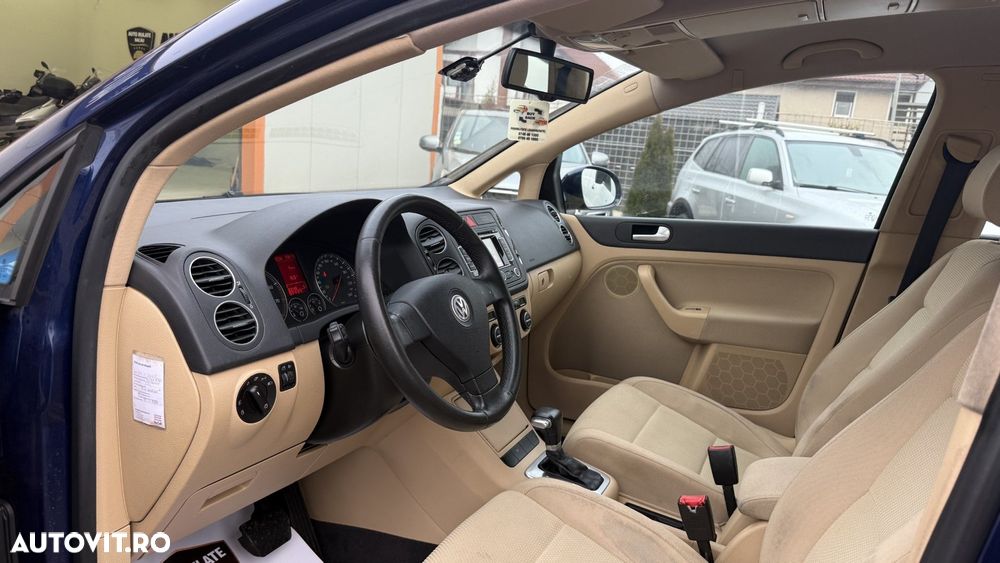 Volkswagen Golf Plus - 12