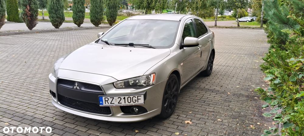 Mitsubishi Lancer - 8