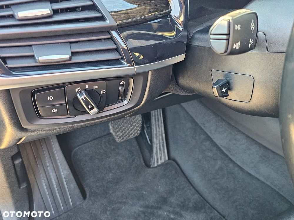 BMW X5 xDrive30d Sport-Aut - 26