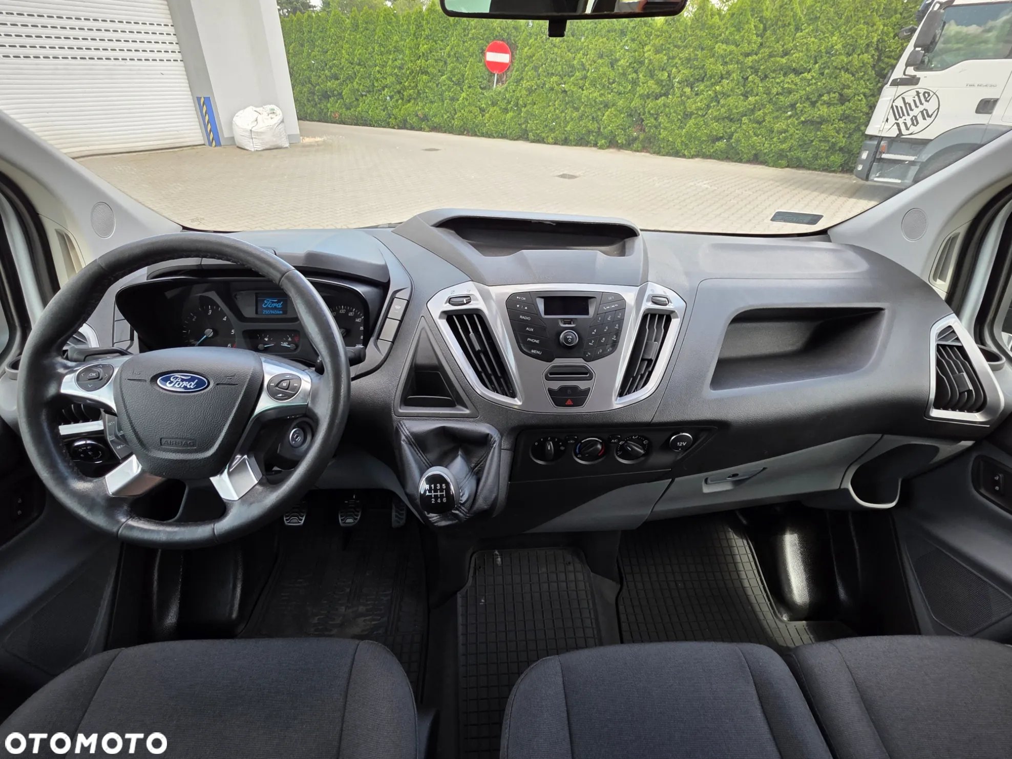 Ford Transit Custom - 10