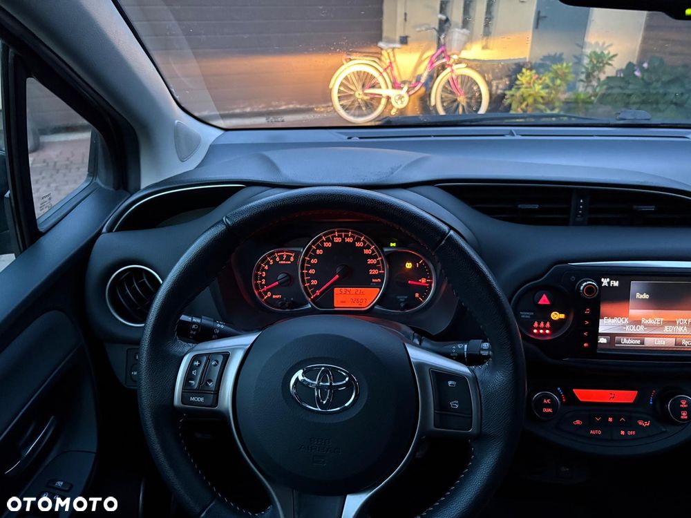 Toyota Yaris 1.0 Active EU6 - 9