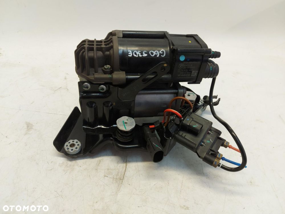 BMW 5 G60 Pompa kompresor zawieszenia pneumatycznego 6894904 - 2