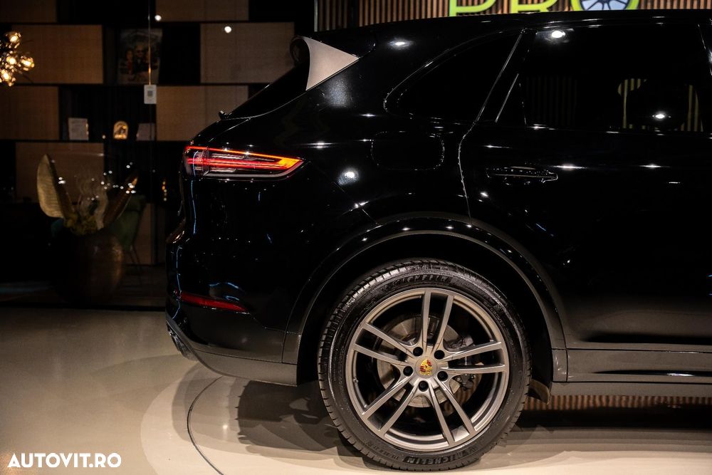 Porsche Cayenne Standard - 15