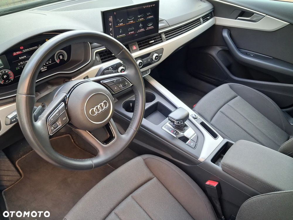 Audi A4 Limousine 35 TFSI mHEV S Line S tronic - 35