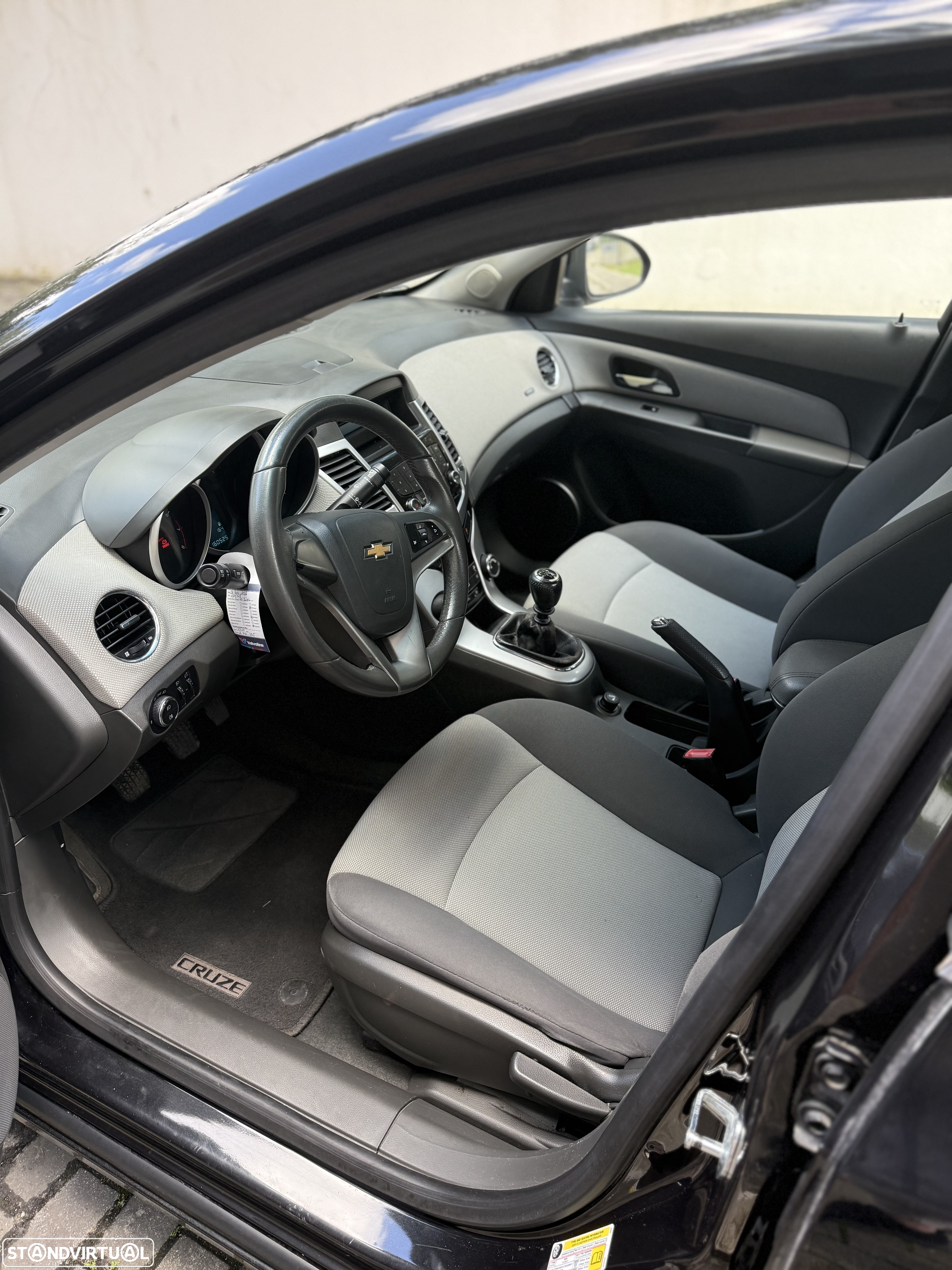 Chevrolet Cruze 1.6 LS - 8