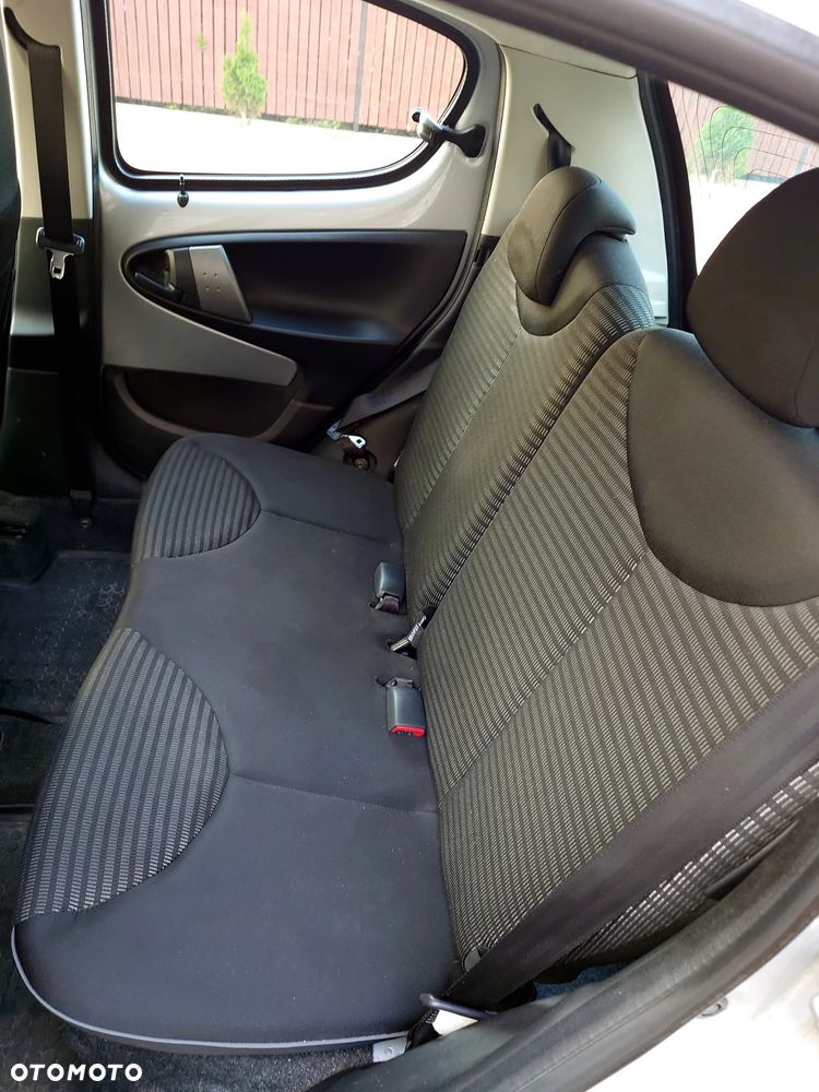 Peugeot 107 - 13