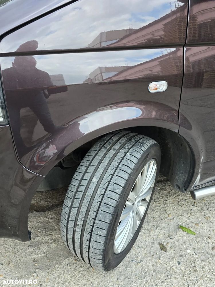 Volkswagen Caravelle - 8