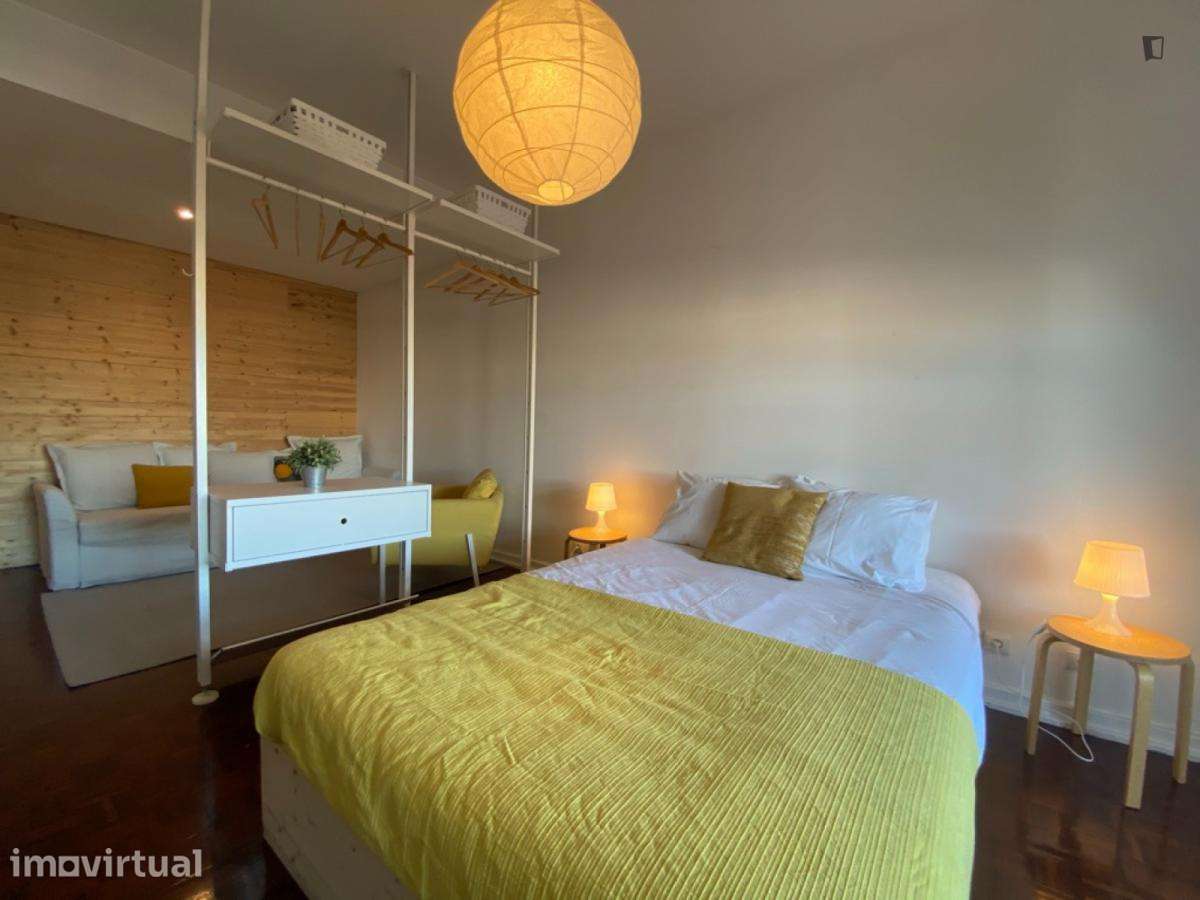 Quarto - localizado em Campolide Lisbon - Grande imagem: 2/14