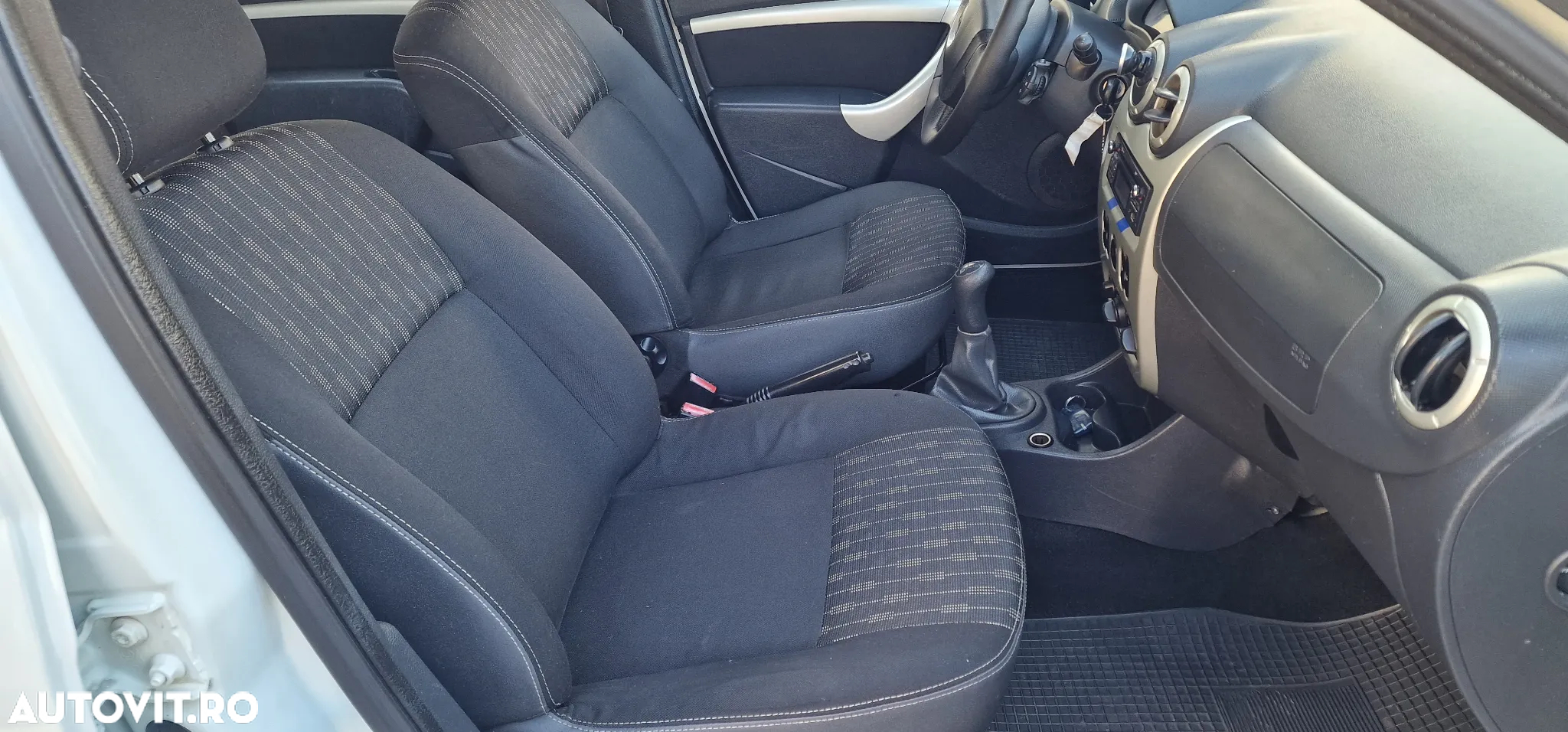 Dacia Logan MCV 1.6 MPI Laureate - 9