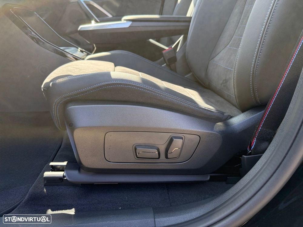 BMW iX1 eDrive20 Pack Desportivo M Pro - 16