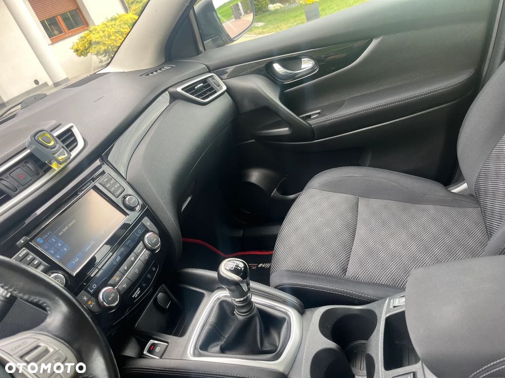 Nissan Qashqai 1.2 DIG-T N-Vision - 11