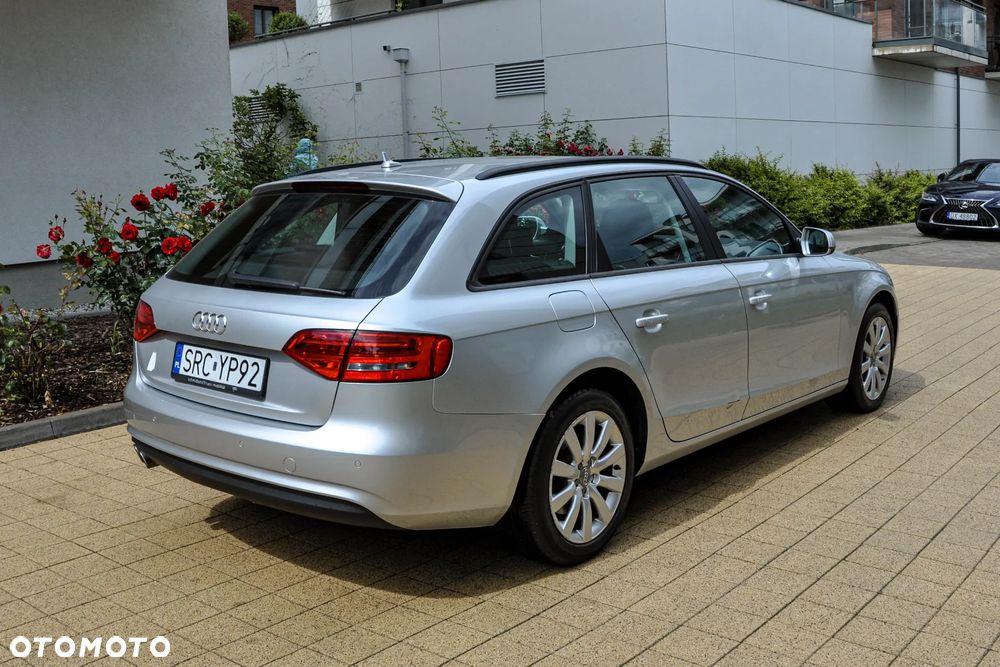 Audi A4 Avant - 4