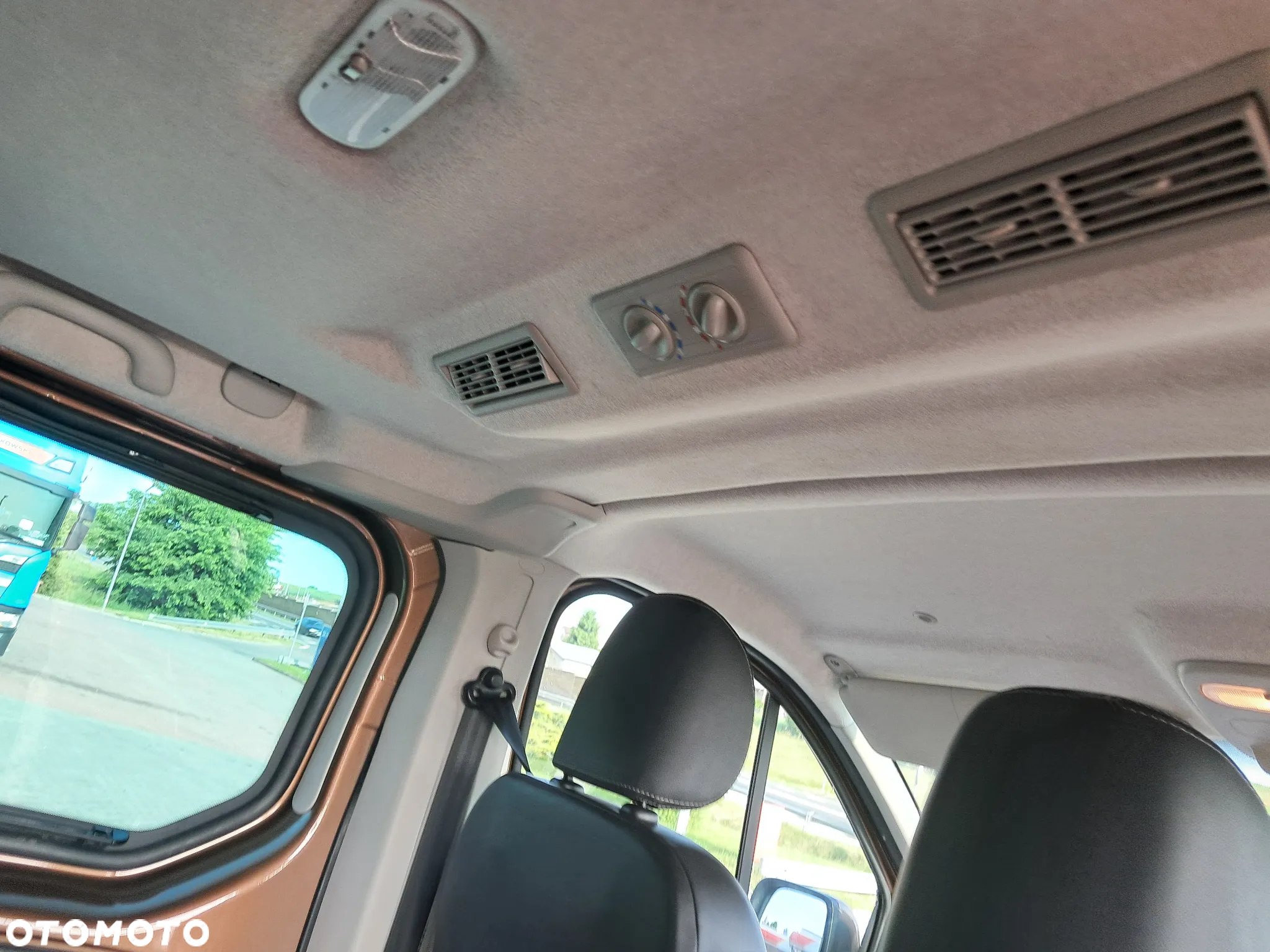 Opel Vivaro - 9