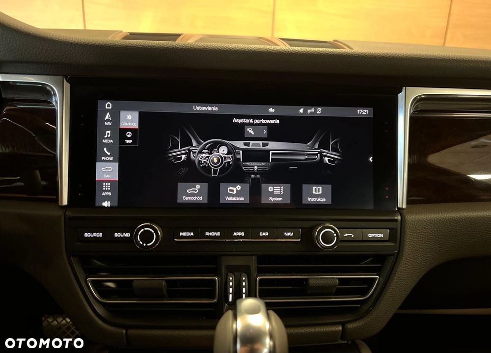Porsche Macan - 11