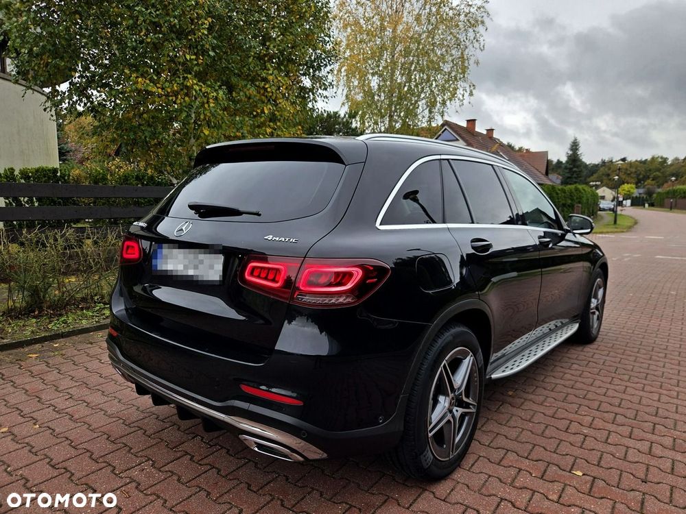 Mercedes-Benz GLC 200 d 4Matic 9G-TRONIC AMG Line - 3