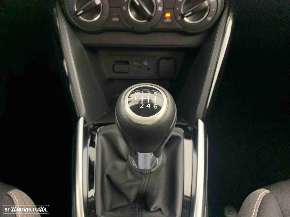 Mazda 2 1.5 Skyactiv-G Centre-Line - 10