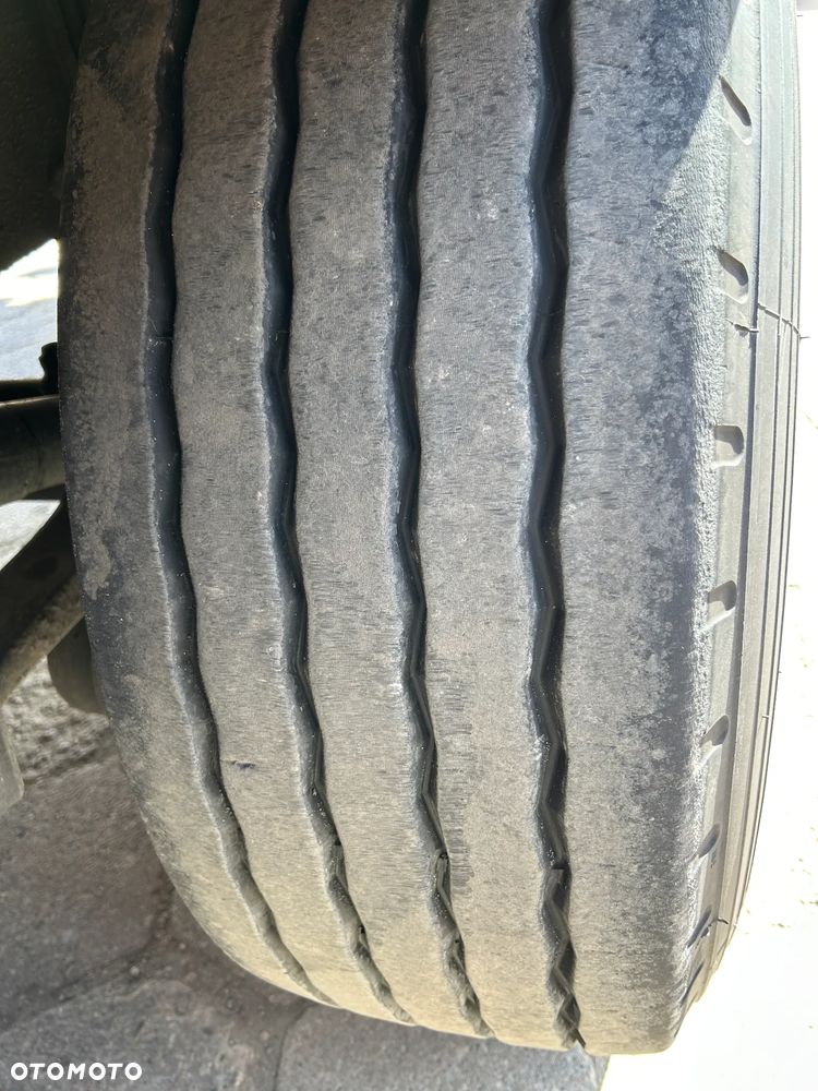 Schmitz Cargobull FIRANKA / 10 SZTUK / BARDZO ŁADNE OPONY / Z PEŁNYM WYPOSAŻENIEM DO ZAŁADUNKU / 2 KOŁA ZAPASOWE / DOSTĘPNE KOLORY SREBRNY - NIEBIESKI - CZERWONY / NIEKTÓRE MAJĄ NOWE PLANDEKI !! - 13