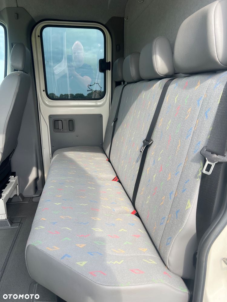 Volkswagen Crafter - 14