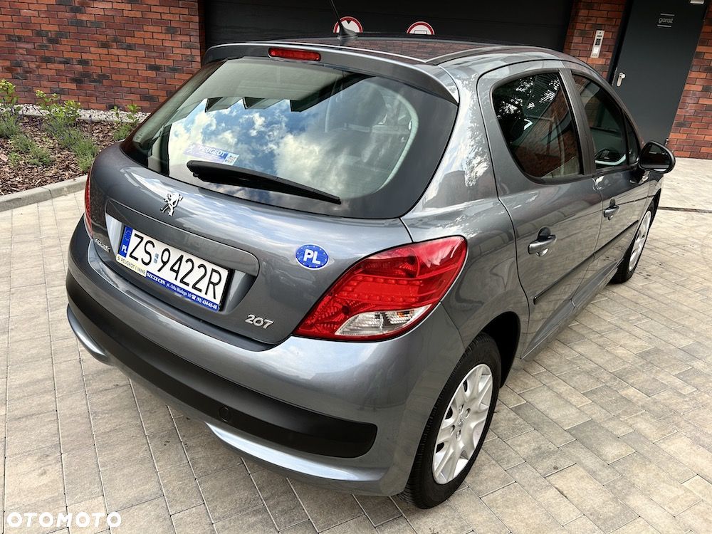 Peugeot 207 - 10