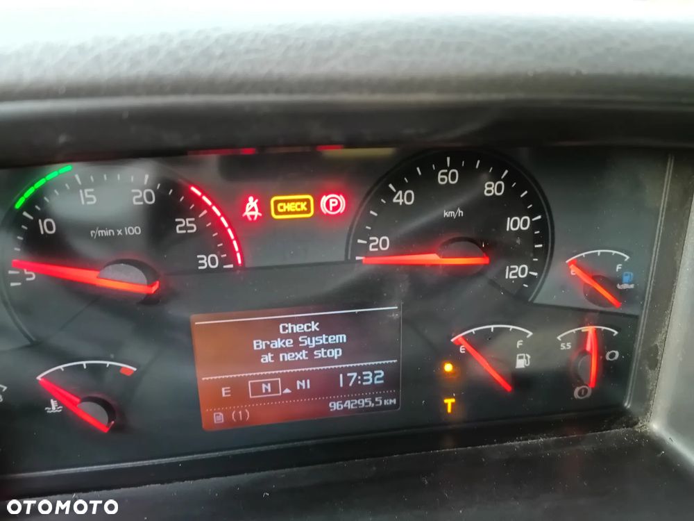 Volvo FH 460 AUTOMAT STANDARD NOWE OPONY LODÓWKA KLIMA - 18