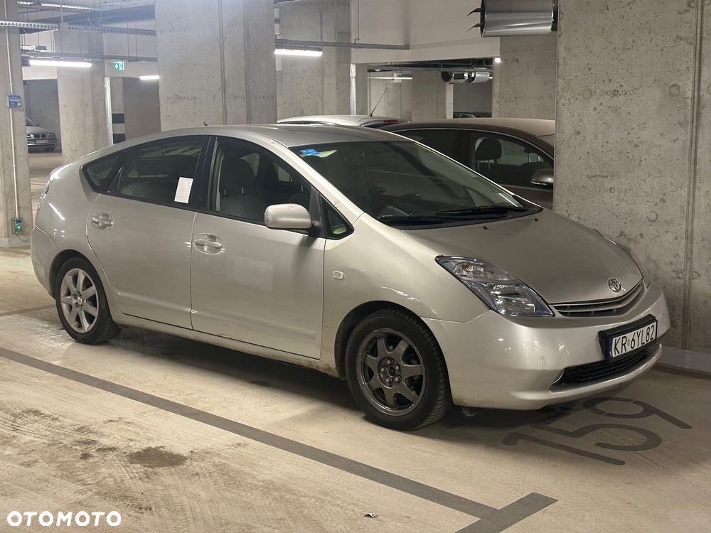 Toyota Prius 1.5 VVT-i Sol - 1