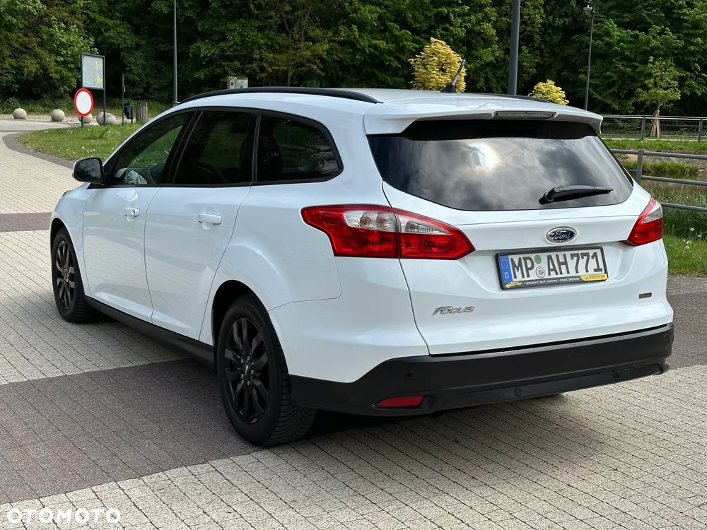 Ford Focus 1.0 EcoBoost STart-Stopp-System TITANIUM - 4