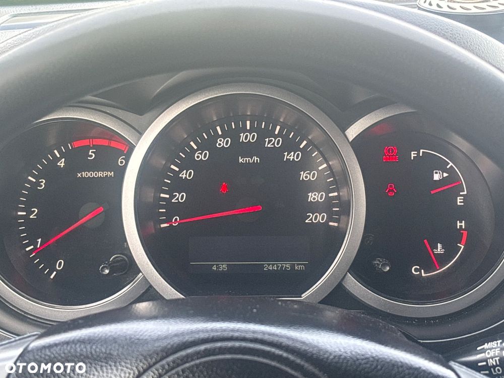 Suzuki Grand Vitara 1.9 DDiS - 8