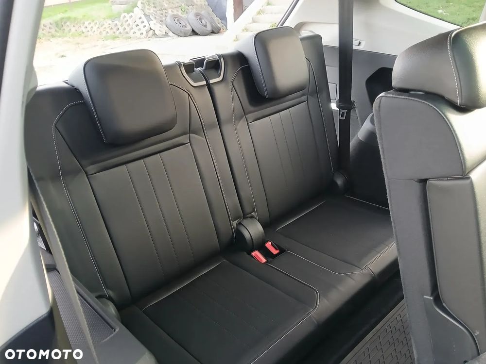 Volkswagen Tiguan Allspace - 15