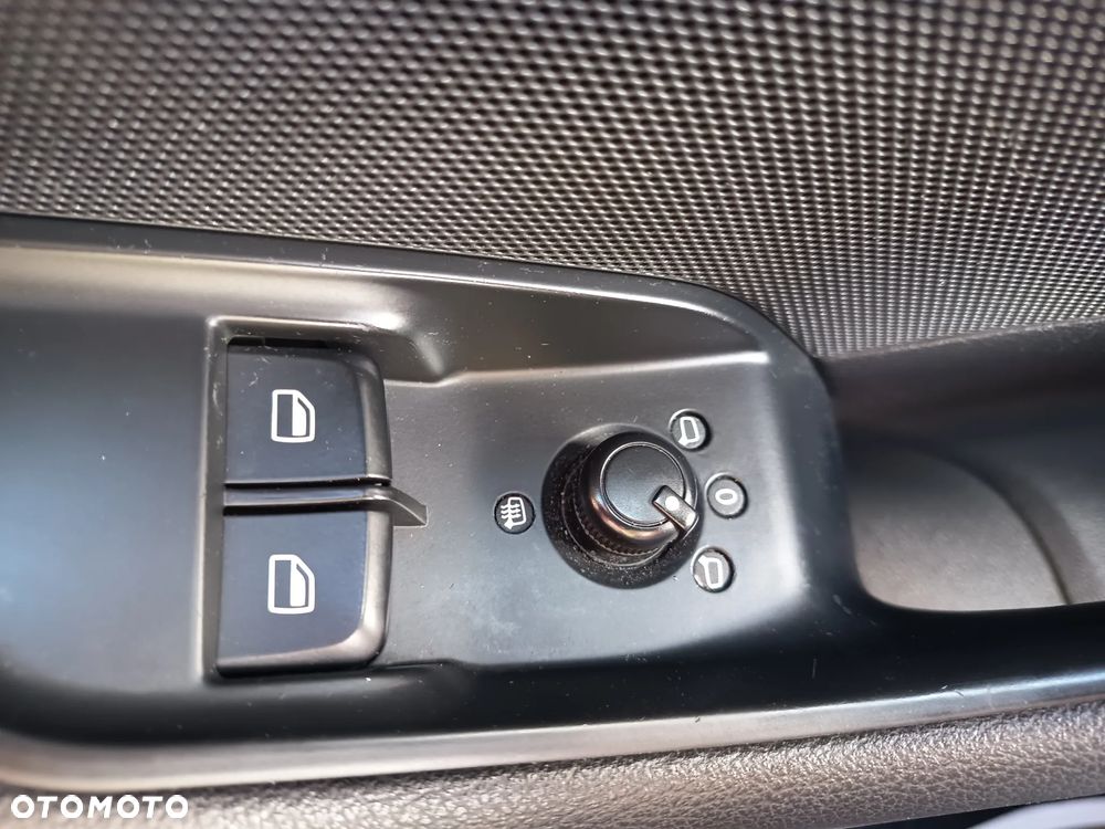 Audi A3 3-drzwiowe 1.4 TFSI Ambition - 24
