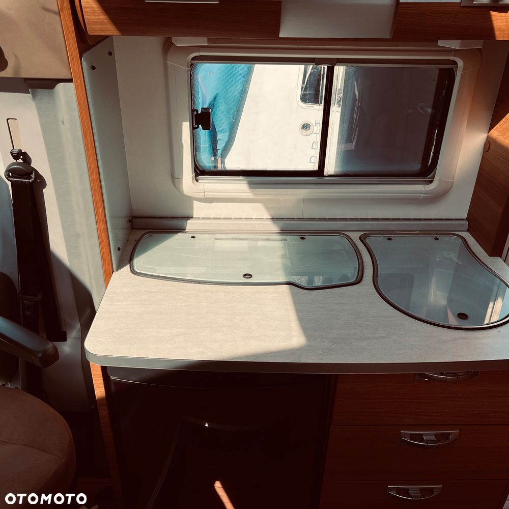 Weinsberg Fiat Ducato Kamper półintegra - 16