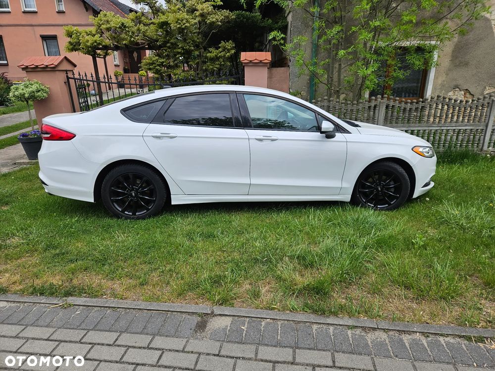 Ford Fusion - 7