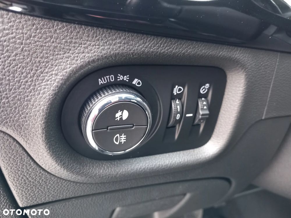 Opel Astra 1.6 D (CDTI) Start/Stop Innovation - 26