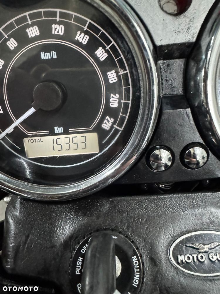 Moto Guzzi V7 - 19