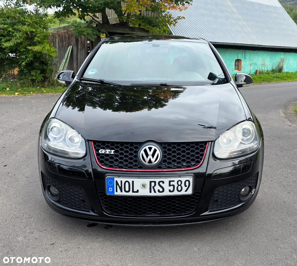 Volkswagen Golf - 2