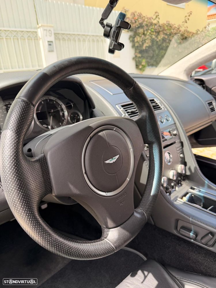 Aston Martin Vantage Coupe Sportshift - 6