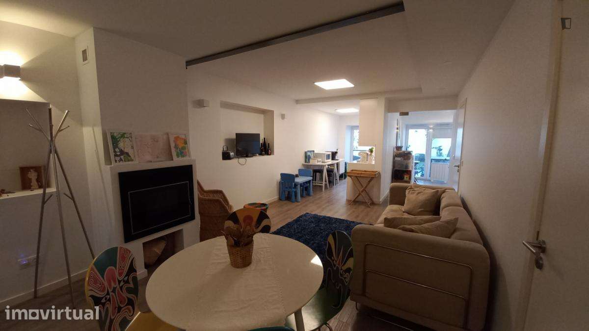 Apartamento com 1 quartos - localizado em Estrela Lisbon - Grande imagem: 5/15