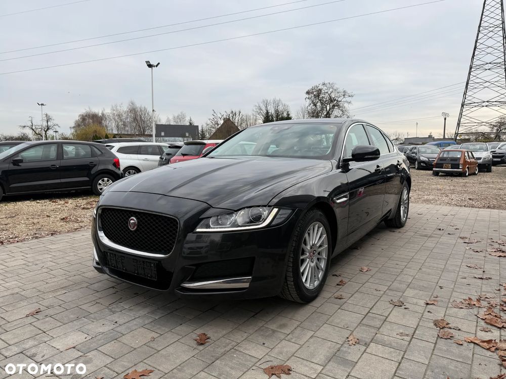 Jaguar XF E-Performance Prestige - 11