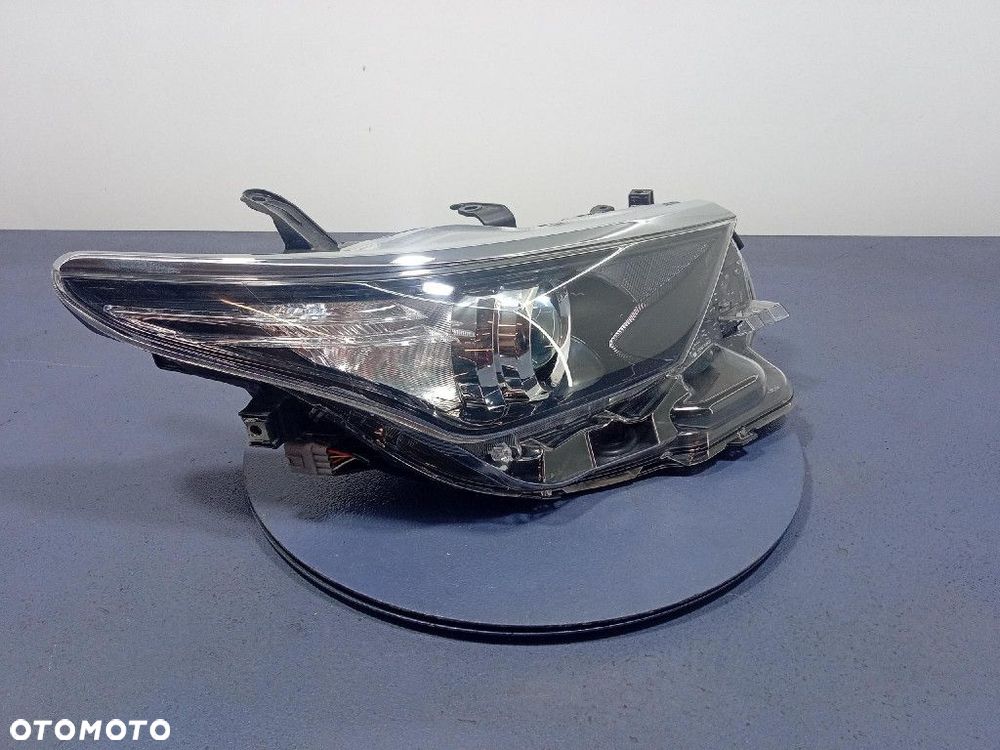 TOYOTA AURIS II LIFT 15-18 HYBRID REFLEKTOR LEWY LAMPA PRZÓD 81110-02K30 - 5