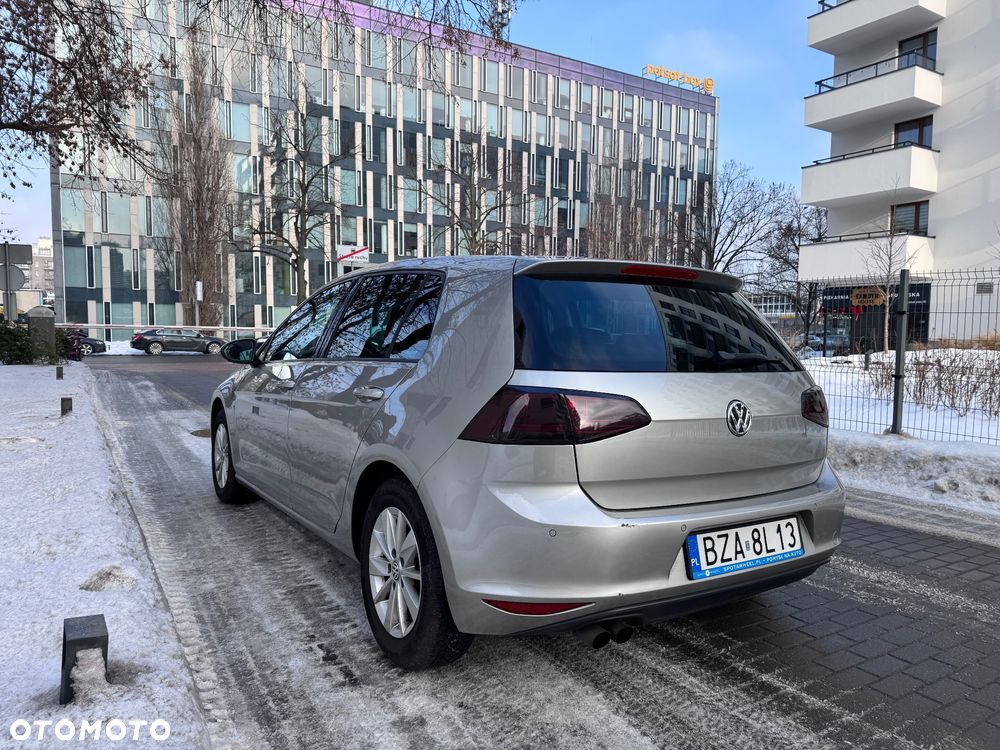 Volkswagen Golf - 3