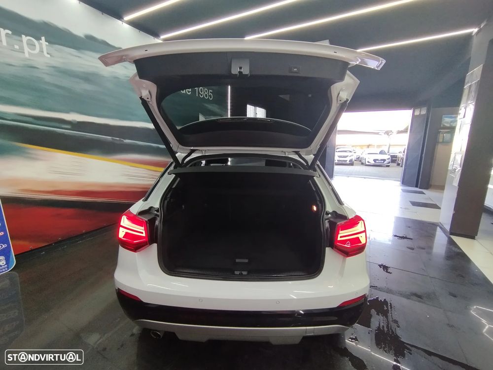 Audi Q2 30 TDI Design S tronic - 13