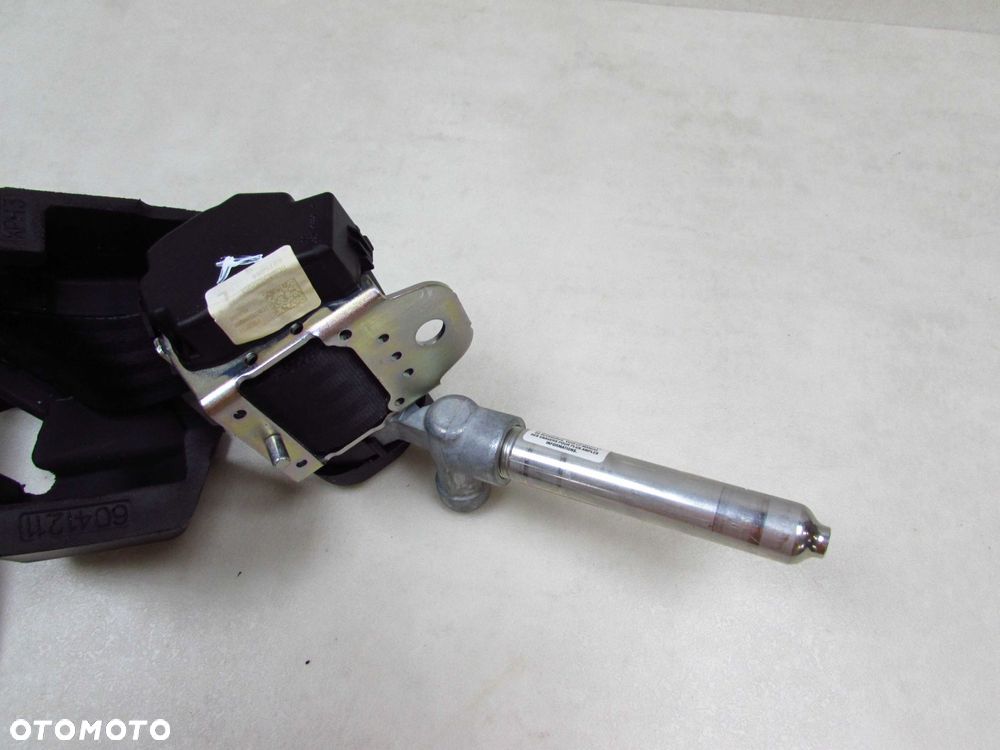 VOLVO V50 04-13 PAS BEZPIECZENSTWA TYL LEWY TYLNY 8639551 - 6