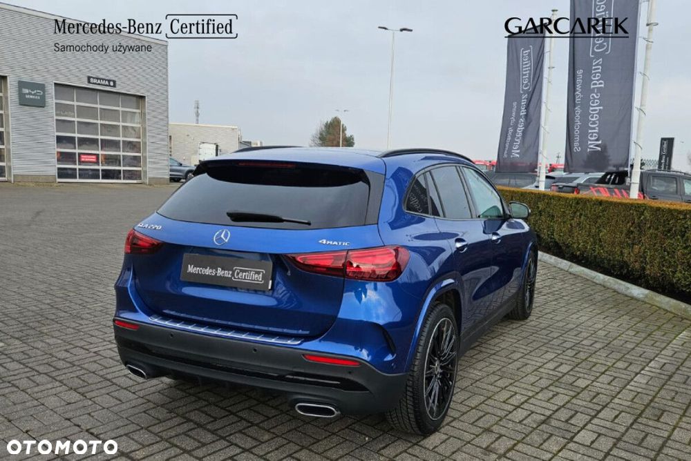 Mercedes-Benz GLA - 5