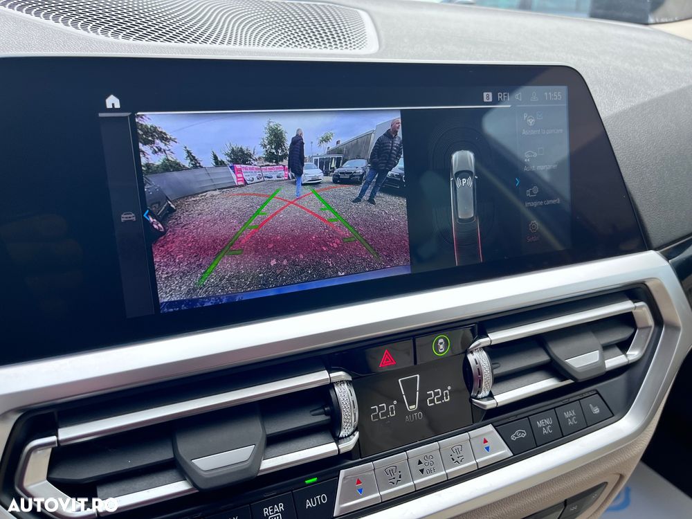 BMW Seria 3 330e Aut. Luxury Line - 35