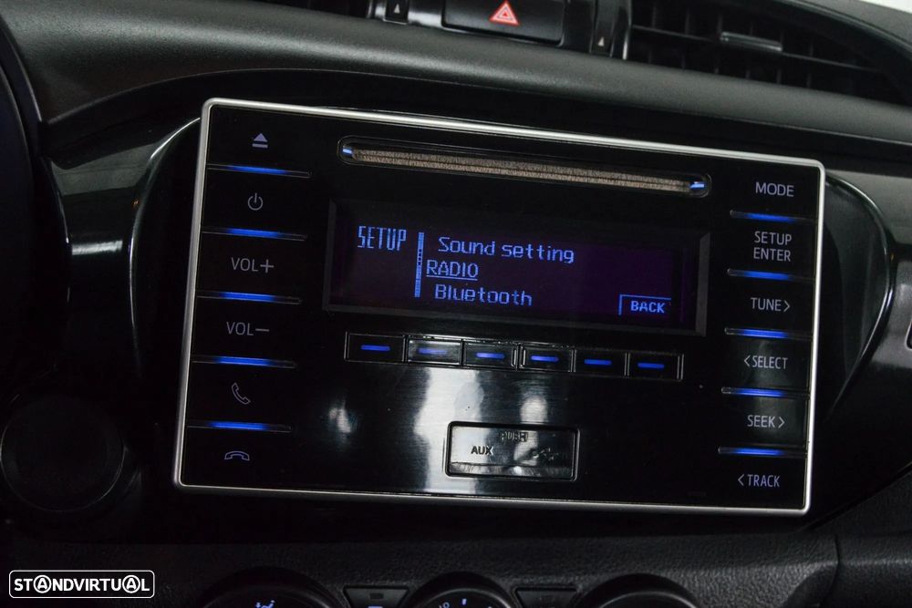 Toyota Hilux 2.4 D-4D 4X2 Cabine Extra 3L - 38