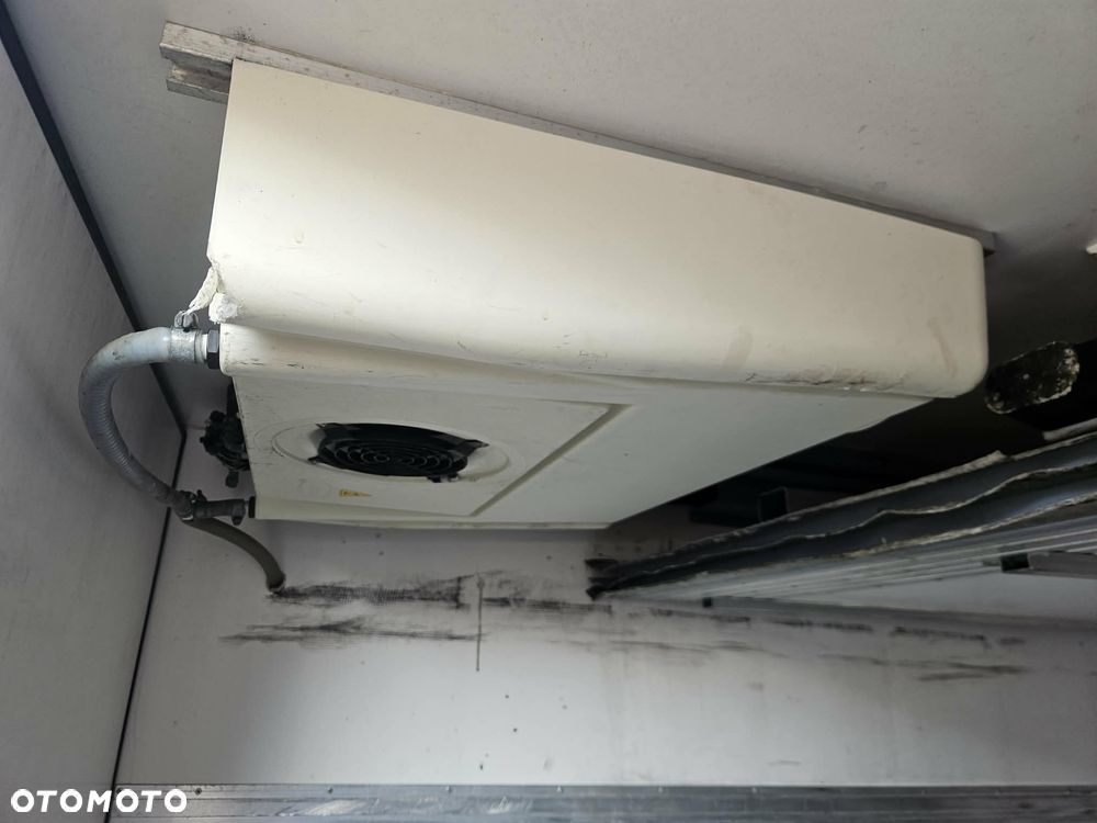 Iveco DAILY 35C18 CHŁODNIA  / KONTENER - 9