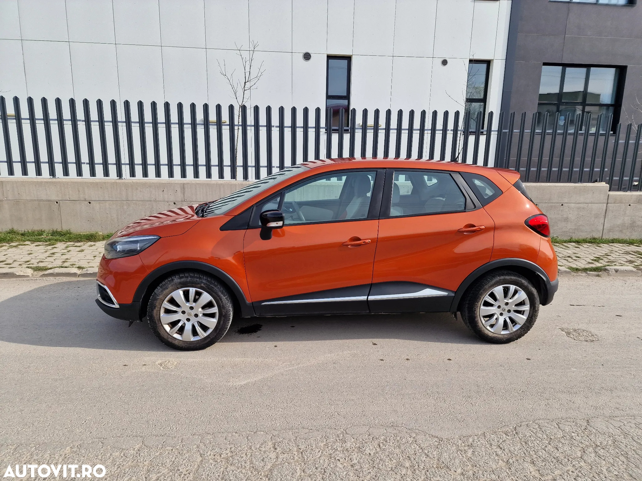 Renault Captur dCi Expression - 8