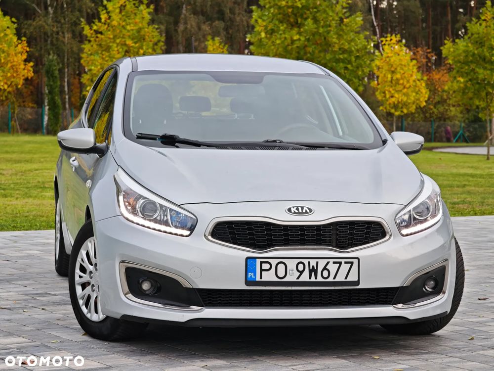 Kia Ceed 1.6 CRDi Smart - 16