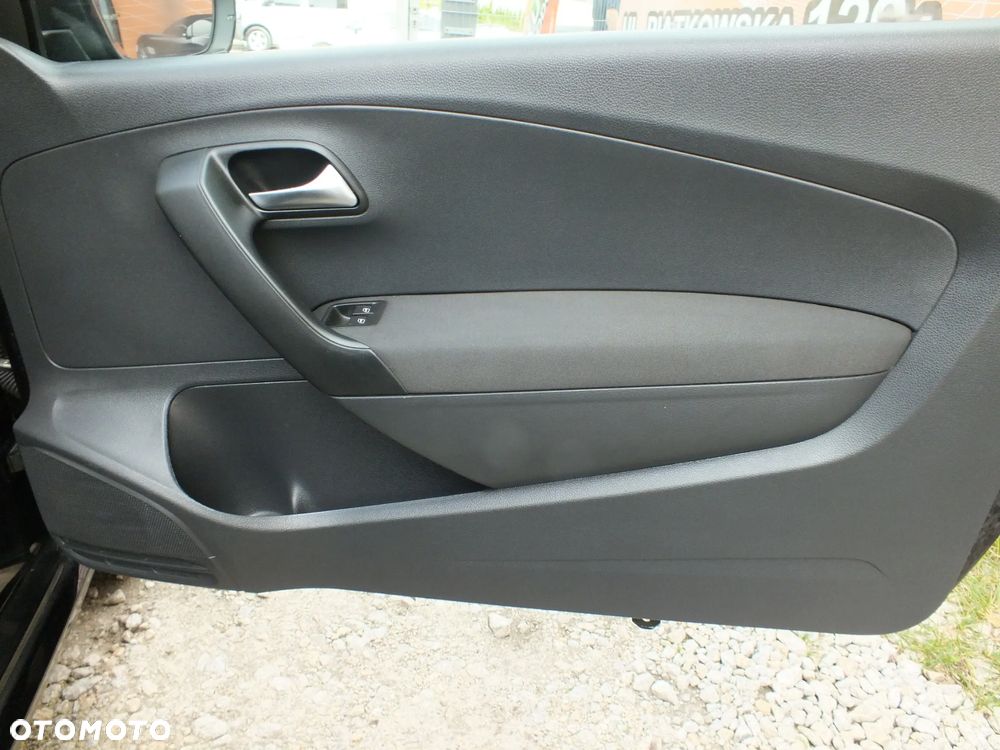 Volkswagen Polo - 22