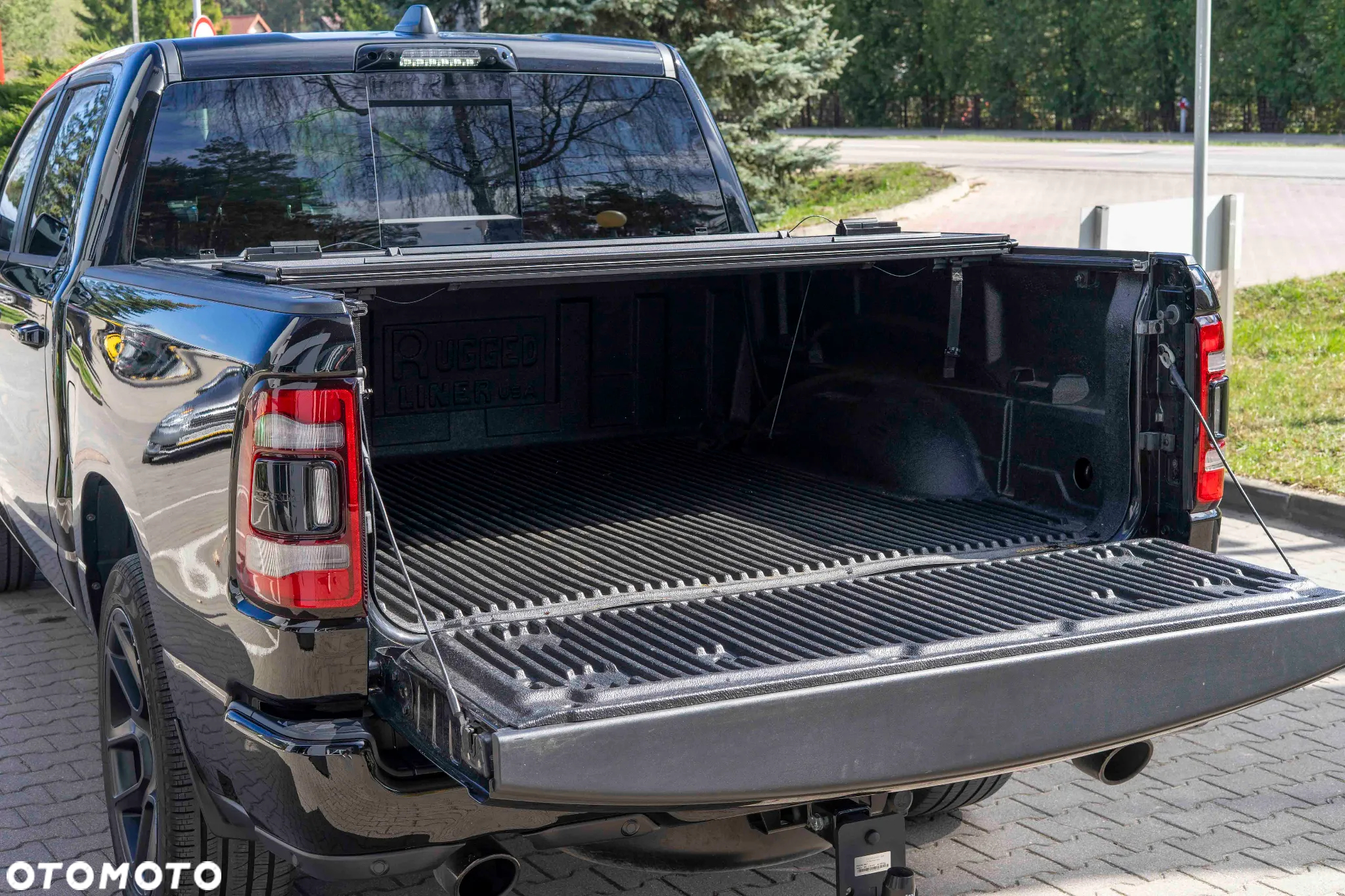 RAM 1500 5.7 Crew Cab Laramie - 10