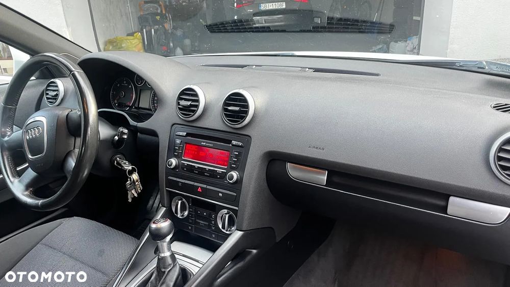 Audi A3 2.0 TDI DPF Ambiente - 8